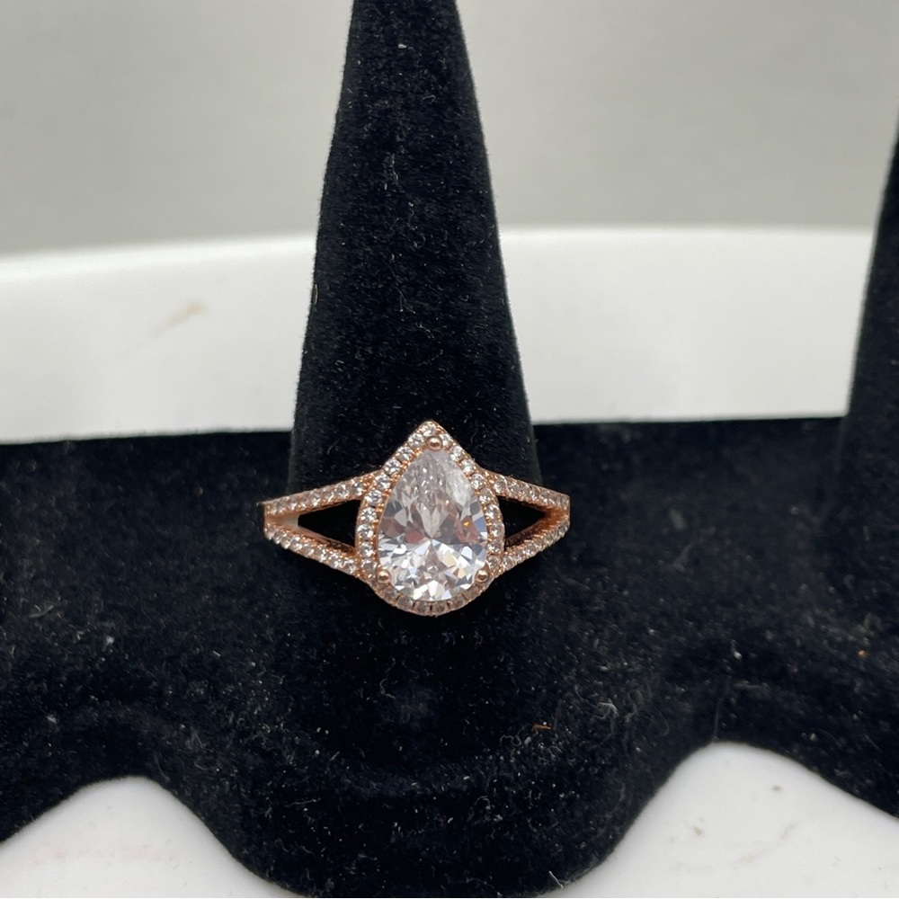 Rose Gold Tone And Clear Sparkling Stones Ring Size 8.75 Teardrop Style.